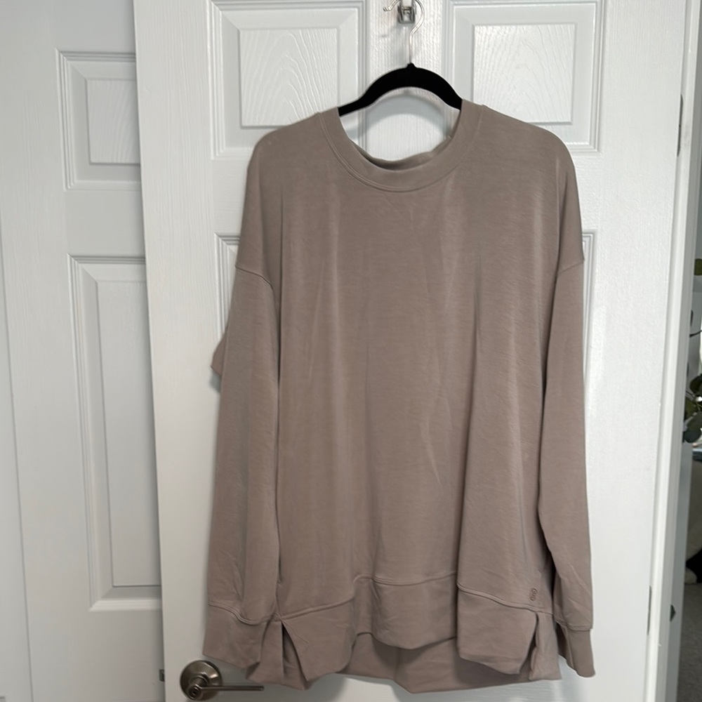 Sage- Cozy Beige Oversized Sweatshirt (AI)